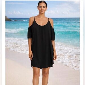 Cold-Shoulder Dress in Black